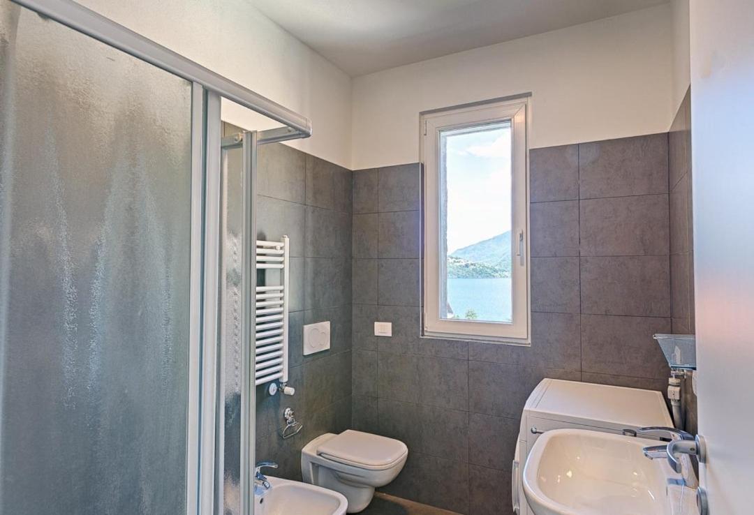 Modern Apartments Lake View With Pool Musso Exteriér fotografie